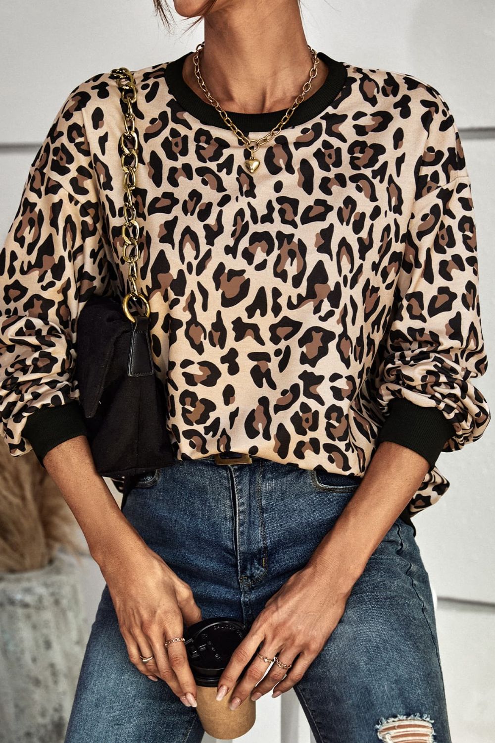 Leopard Round Neck Sweatshirt