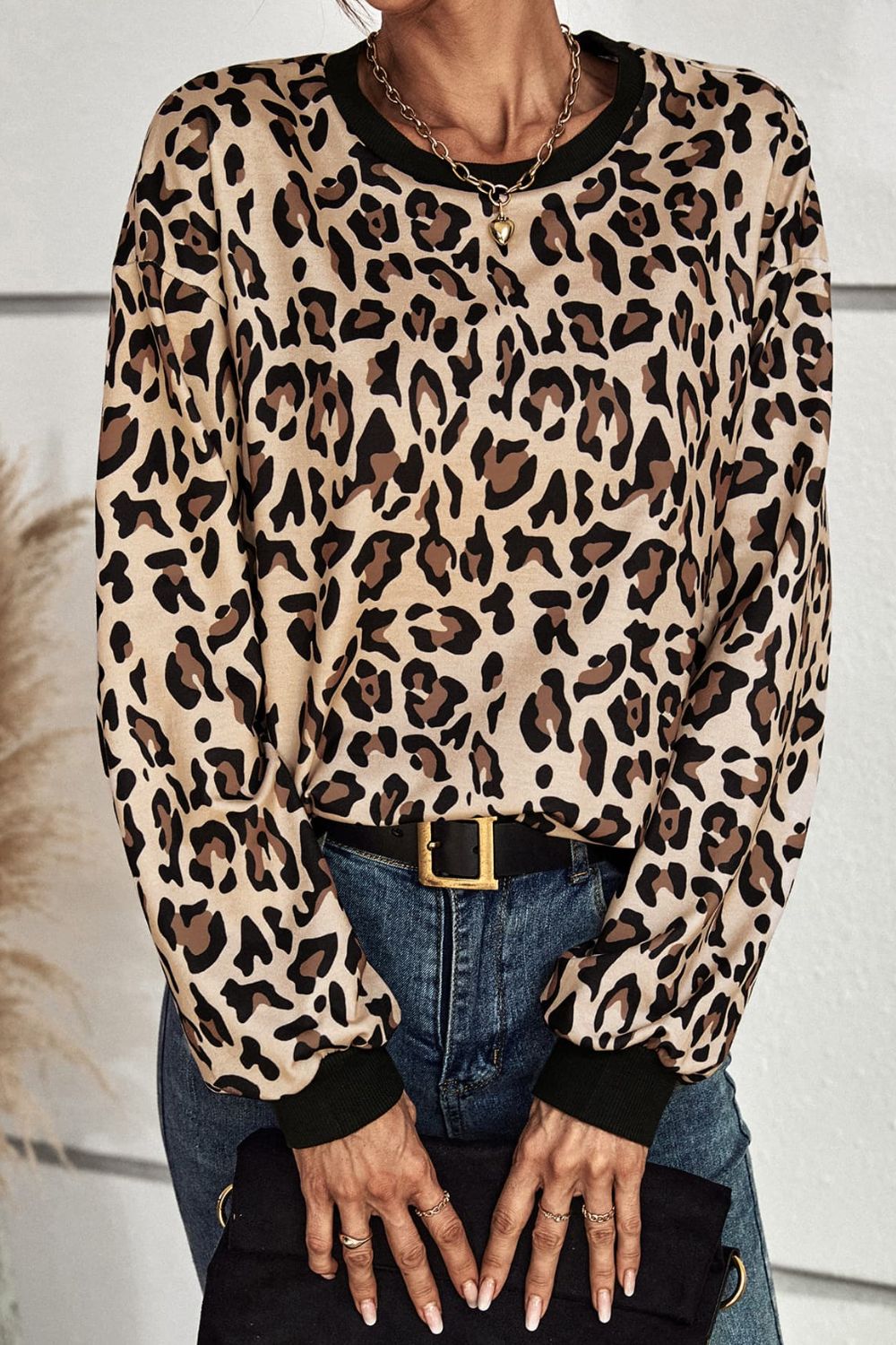 Leopard Round Neck Sweatshirt